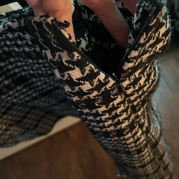 NWT Forever 21 Mini Skirt - Picture 3 of 5